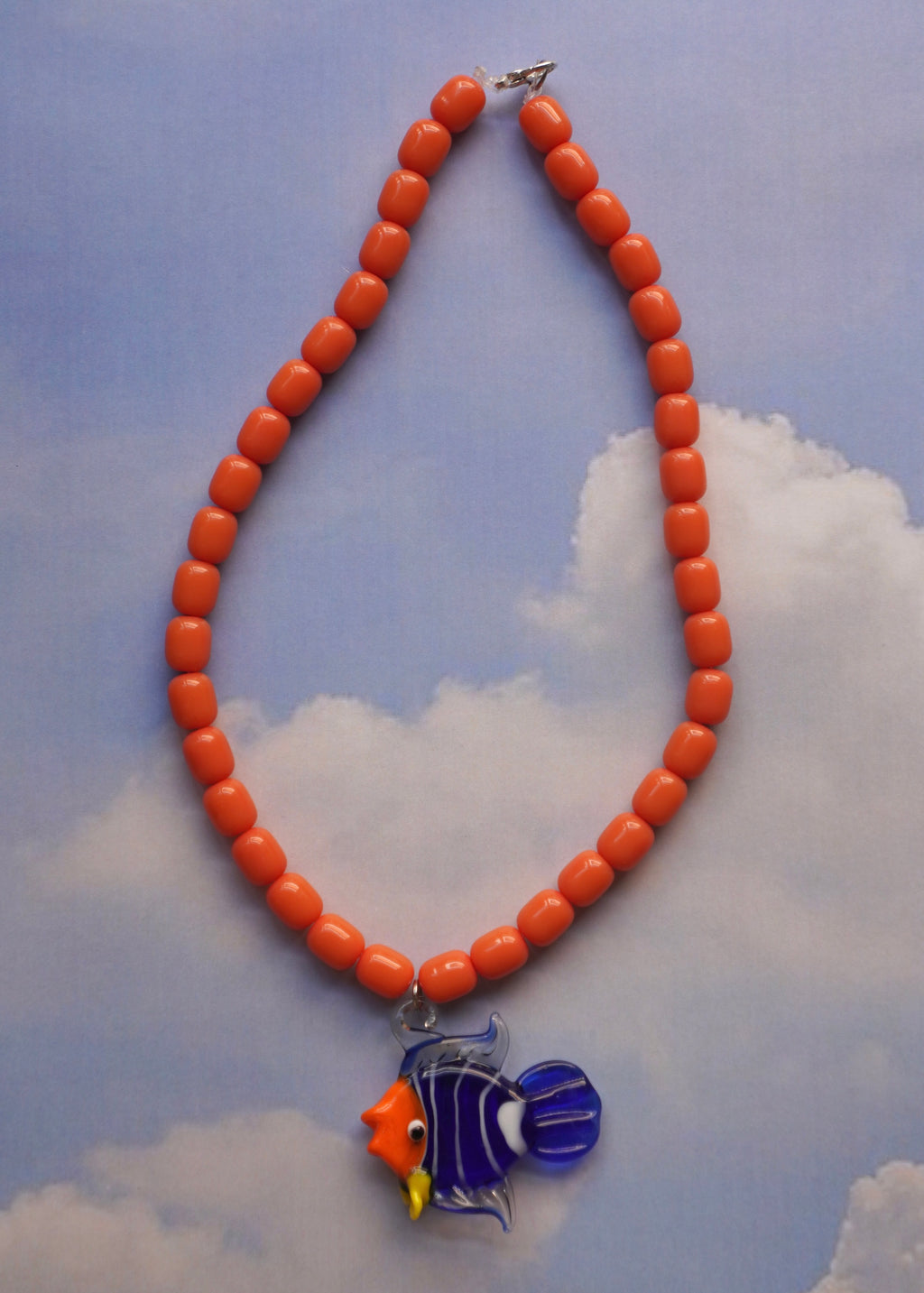 Collar pez azul/naranja