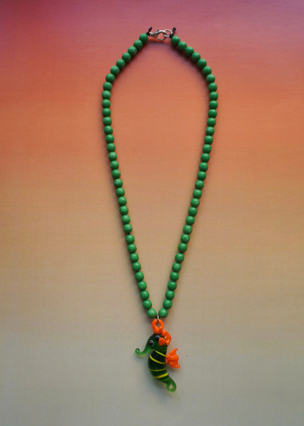Collar seahorse verde