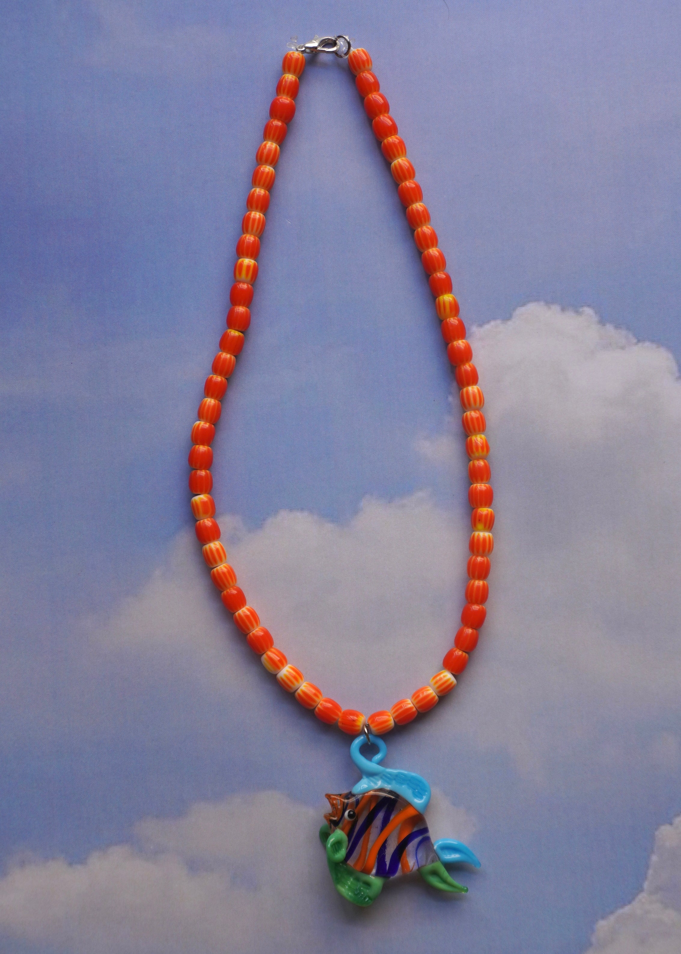 Collar pez multicolor/naranja